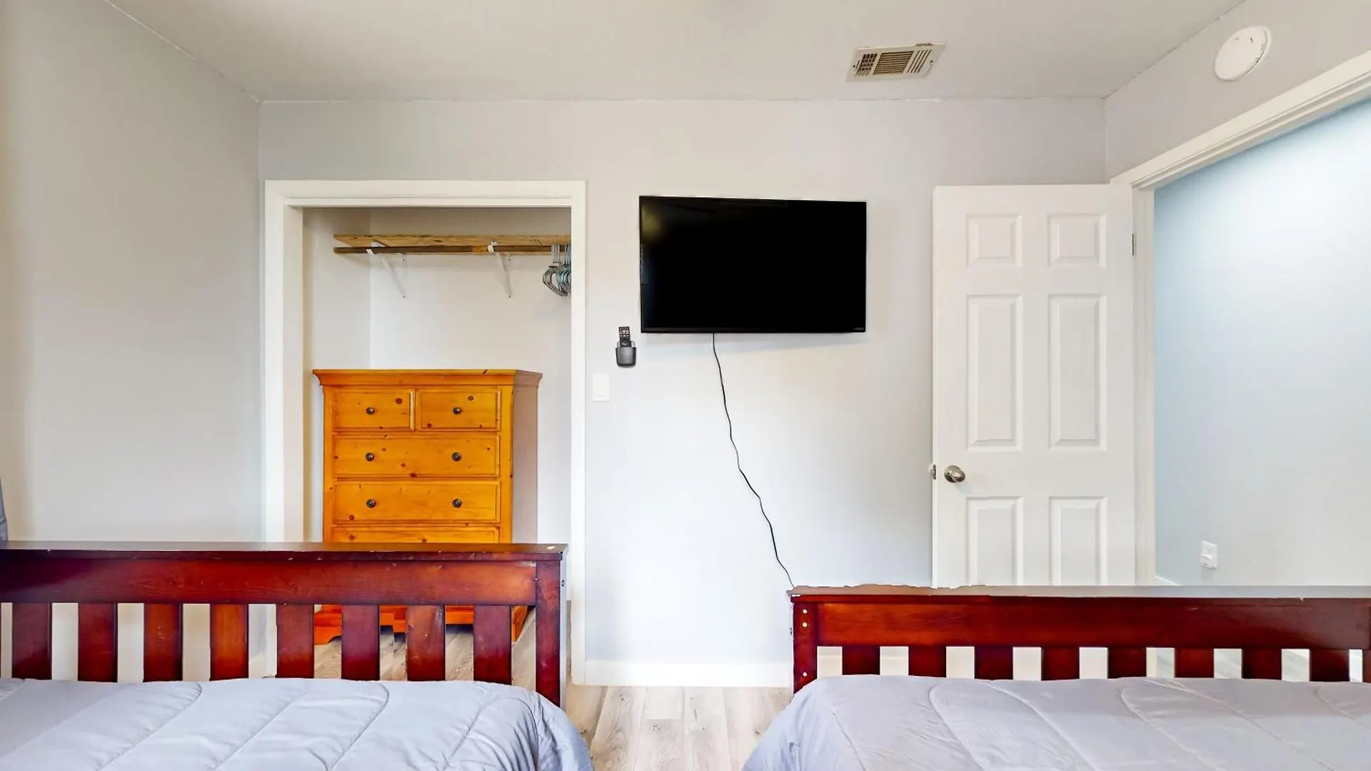 Bayfront Breeze Villa Destin Holiday home